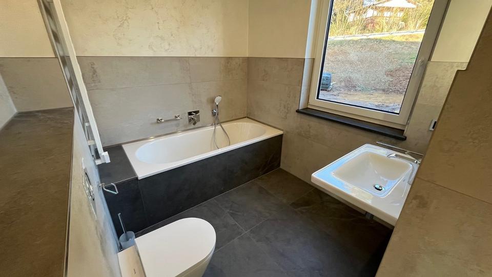 Maisonettenwohnung Werdau - 3 Zimmer, 126 m&sup2;, 1.642&euro; | Angebot:21120128