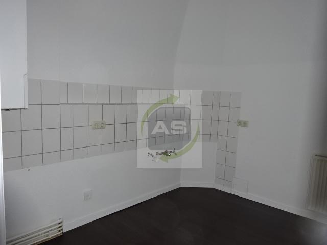 Dachgeschoßwohnung Zwickau - 2 Zimmer, 66 m&sup2;, 355&euro; | Angebot:24395223