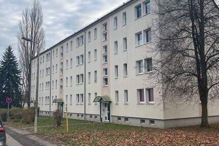 Wohnung Zwickau Marienthal - 3 Zimmer, 56 m&sup2;, 249&euro; | Angebot:25739889