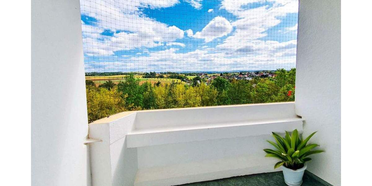 Etagenwohnung Zwickau Eckersbach - 3 Zimmer, 55 m&sup2;, 330&euro; | Angebot:25733945