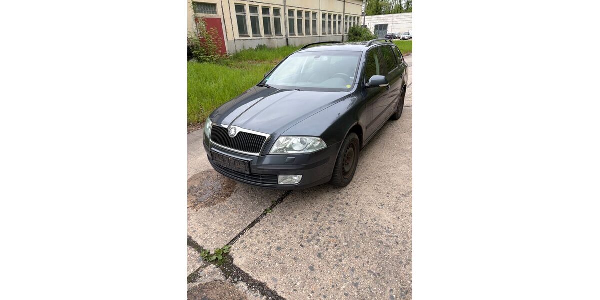Skoda Octavia 413.007 km 900 &euro; Wilkau-Haßlau 08112