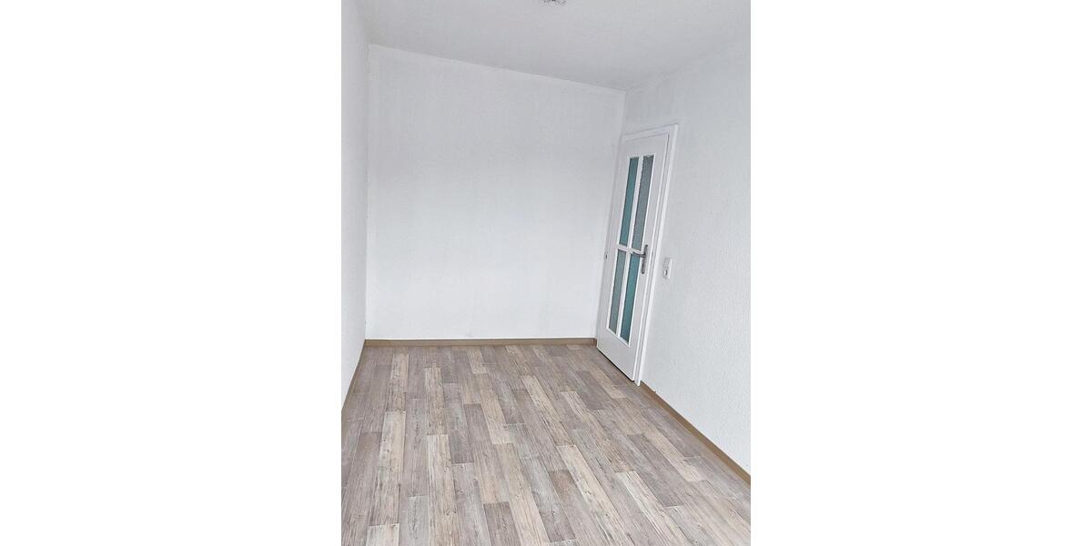 Etagenwohnung Elsterberg - 3 Zimmer, 59 m&sup2;, 295&euro; | Angebot:25650098