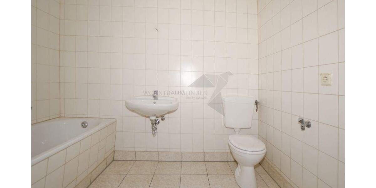 Etagenwohnung Zwickau Schedewitz - 3 Zimmer, 88 m&sup2;, 499&euro; | Angebot:25681394