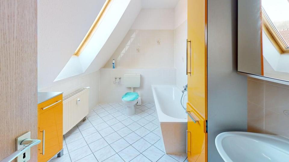 Dachgeschoßwohnung Waldenburg - 2 Zimmer, 62 m&sup2;, 320&euro; | Angebot:25230887