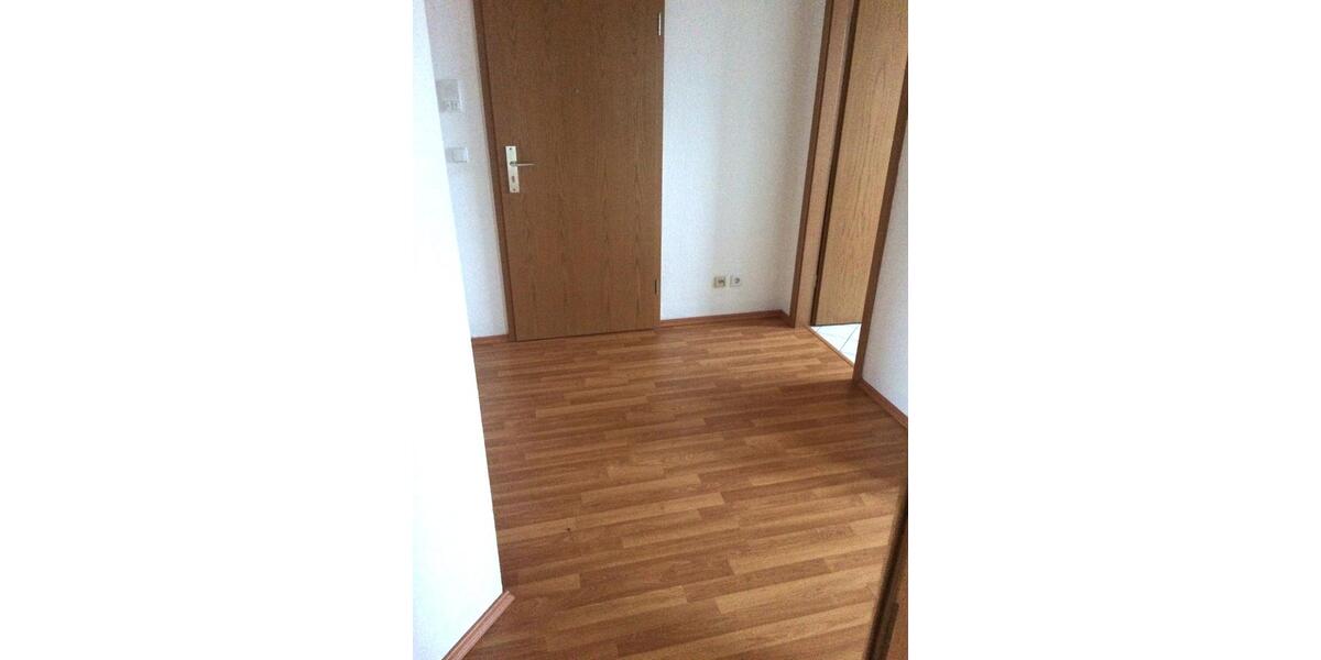 Etagenwohnung Werdau - 2 Zimmer, 56 m&sup2;, 390&euro; | Angebot:24511835