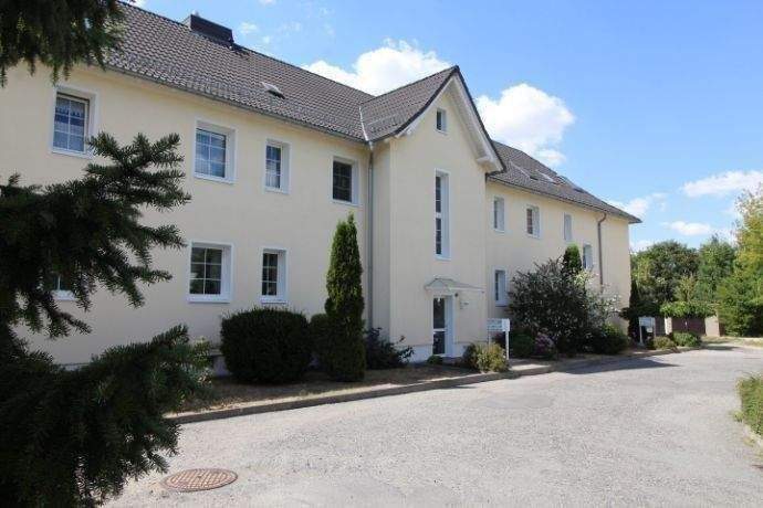 Etagenwohnung Crimmitschau - 3 Zimmer, 76 m&sup2;, 499&euro; | Angebot:25745326