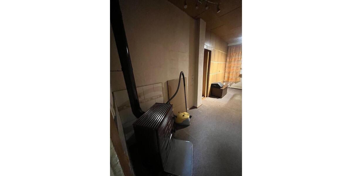 Mehrfamilienhaus, Wohnhaus Reinsdorf - 30 Zimmer, 356 m&sup2;, 227.500&euro; | Angebot:24360447