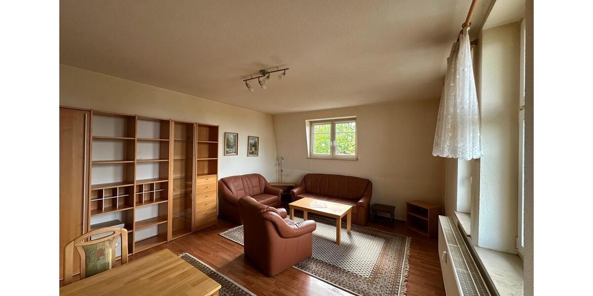 Dachgeschoßwohnung Crimmitschau - 2 Zimmer, 64 m&sup2;, 45.000&euro; | Angebot:26614390