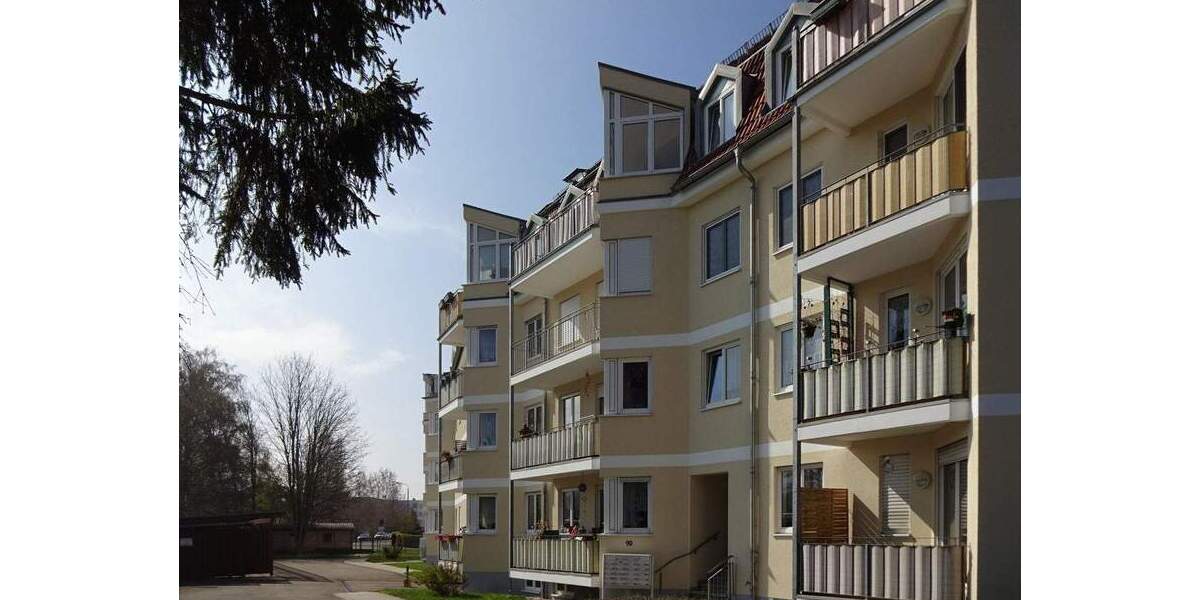 Etagenwohnung Zwickau Pölbitz - 2 Zimmer, 57 m&sup2;, 74.000&euro; | Angebot:25707419