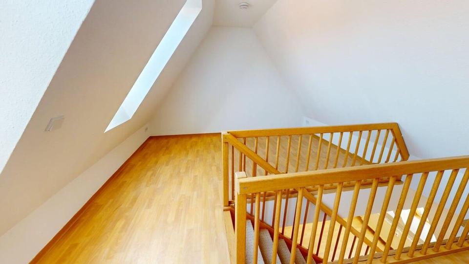 Dachgeschoßwohnung Waldenburg - 2 Zimmer, 62 m&sup2;, 320&euro; | Angebot:25230887