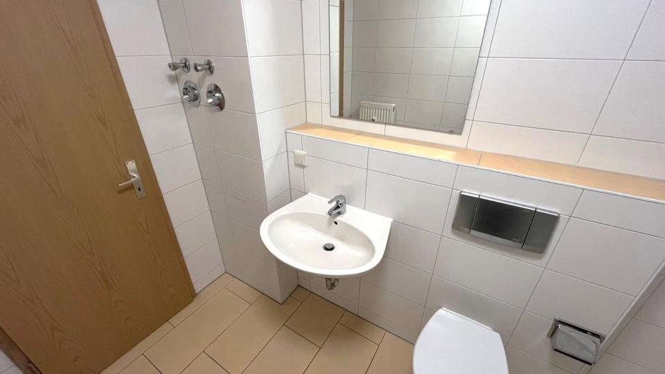 Dachgeschoßwohnung Zwickau Auerbach - 2 Zimmer, 66 m&sup2;, 480&euro; | Angebot:25438235