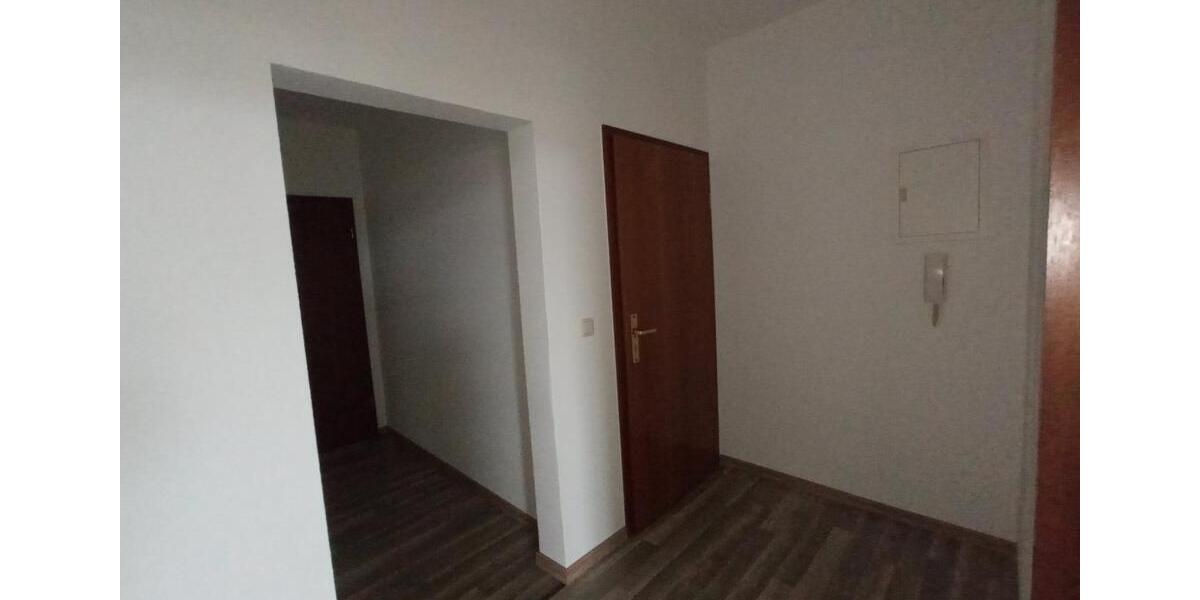 Etagenwohnung Schmölln - 2 Zimmer, 49 m&sup2;, 300&euro; | Angebot:24177620