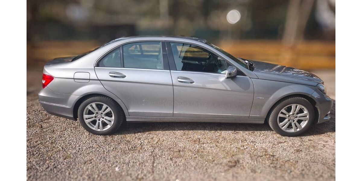 Mercedes-Benz C 180 163.500 km 6.990 &euro; Limbach-Oberfrohna 09212