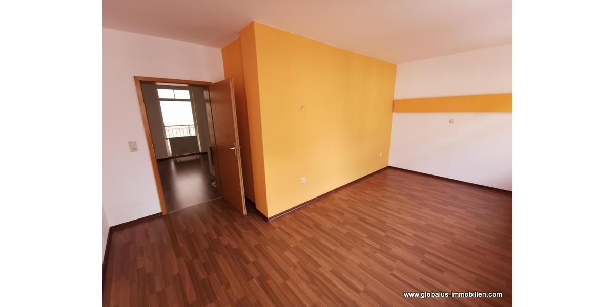 Etagenwohnung Zwickau - 3 Zimmer, 82 m&sup2;, 410&euro; | Angebot:25871110