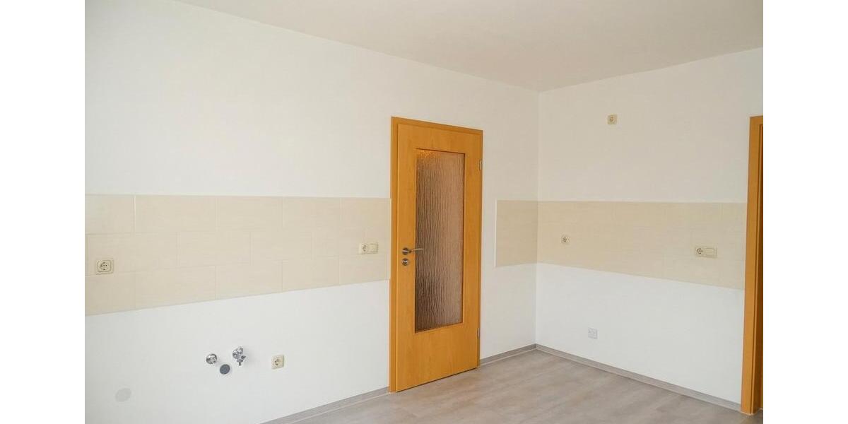 Etagenwohnung Neukirchen/Pleiße Pleiße - 2 Zimmer, 51 m&sup2;, 319&euro; | Angebot:26018407