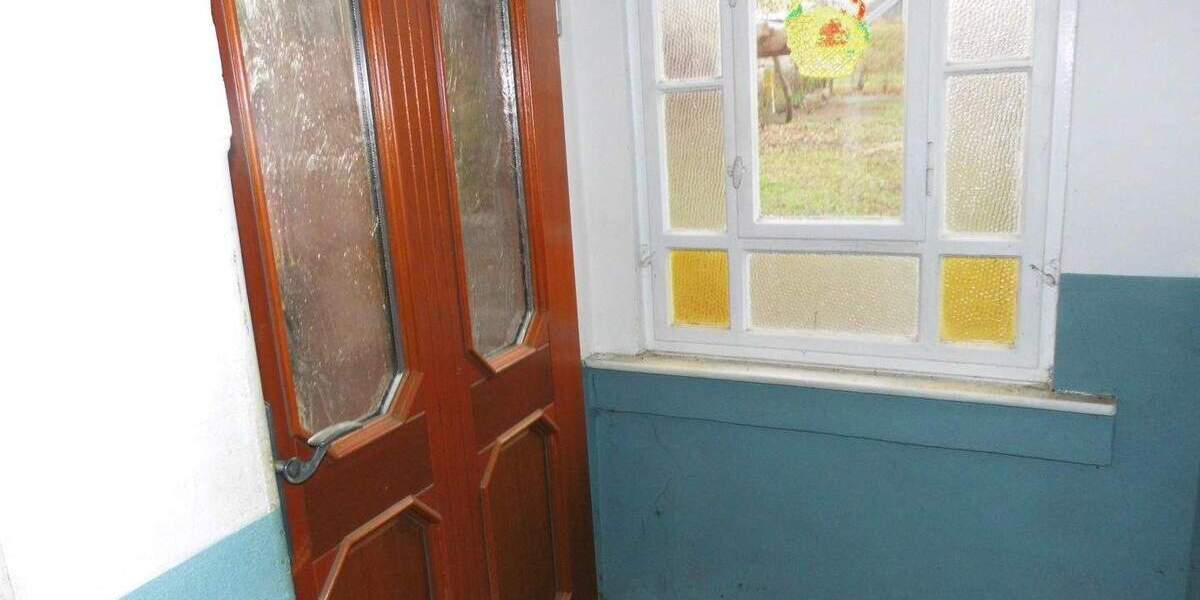 Einfamilienhaus Werdau - 4 Zimmer, 110 m&sup2;, 77.000&euro; | Angebot:25662887