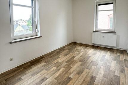 Wohnung Oelsnitz (Erzgebirge) - 2 Zimmer, 65 m&sup2;, 330&euro; | Angebot:22144563