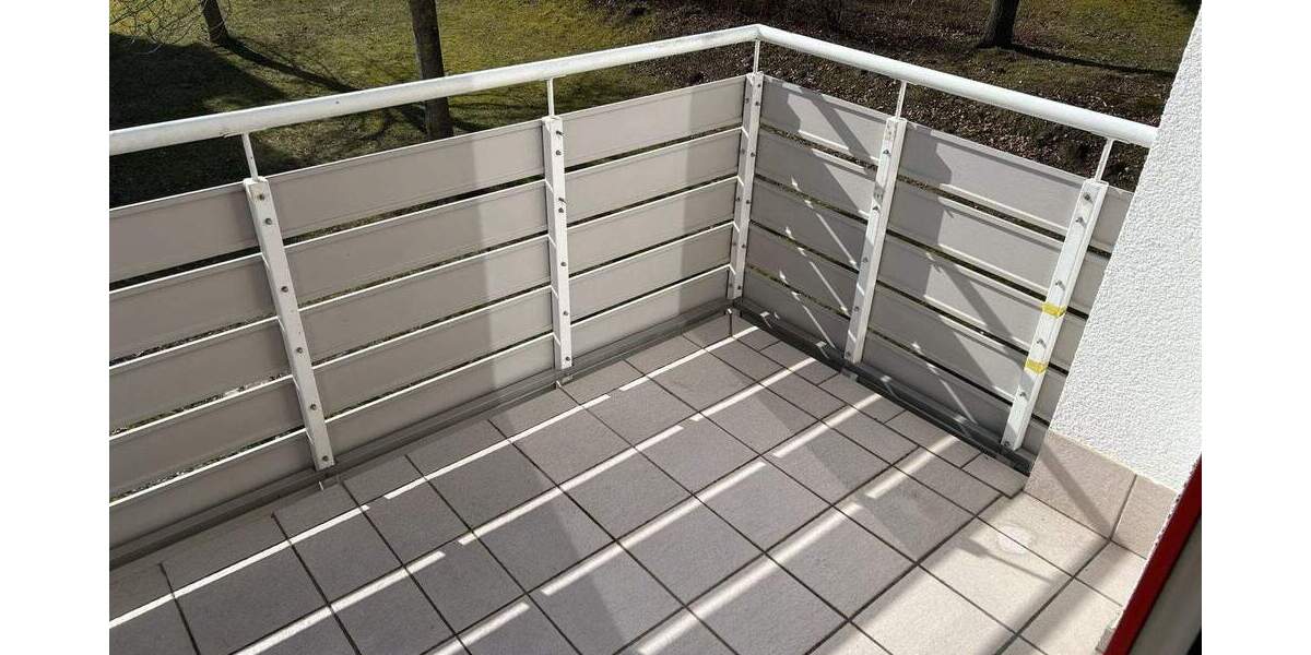 Etagenwohnung Zwickau Weißenborn - 3 Zimmer, 65 m&sup2;, 487&euro; | Angebot:25707533