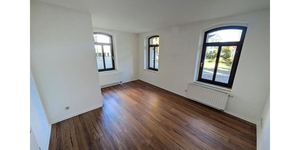 Erdgeschoßwohnung Zwickau - 2 Zimmer, 42 m&sup2;, 280&euro; | Angebot:25945664