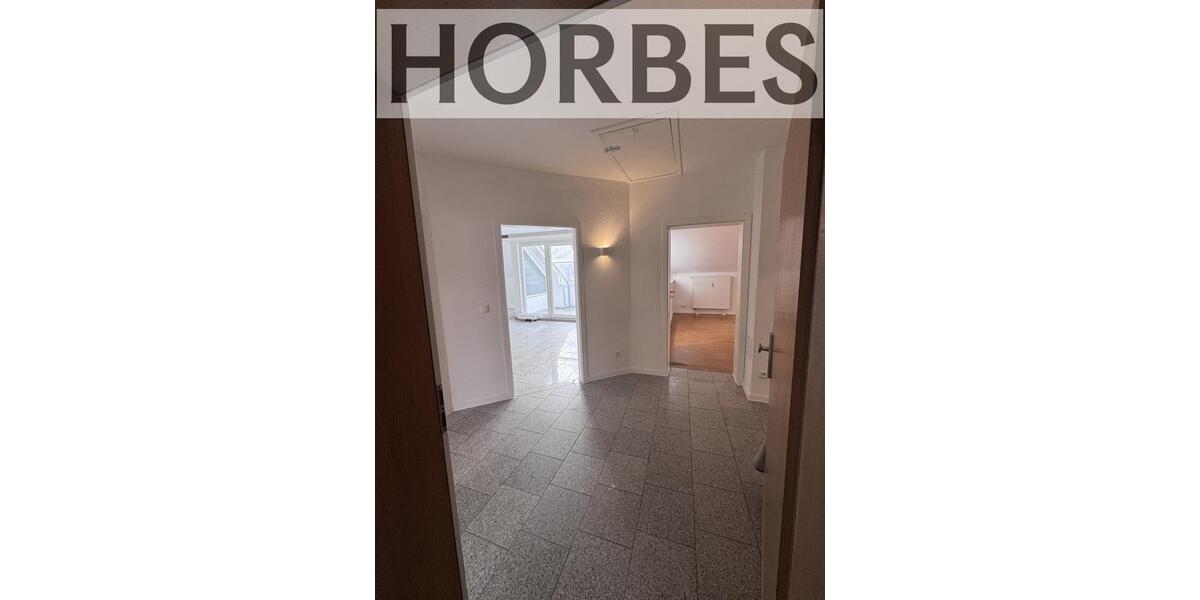 Dachgeschoßwohnung Zwickau Zwickau-Nord - 2 Zimmer, 106 m&sup2;, 650&euro; | Angebot:24874264