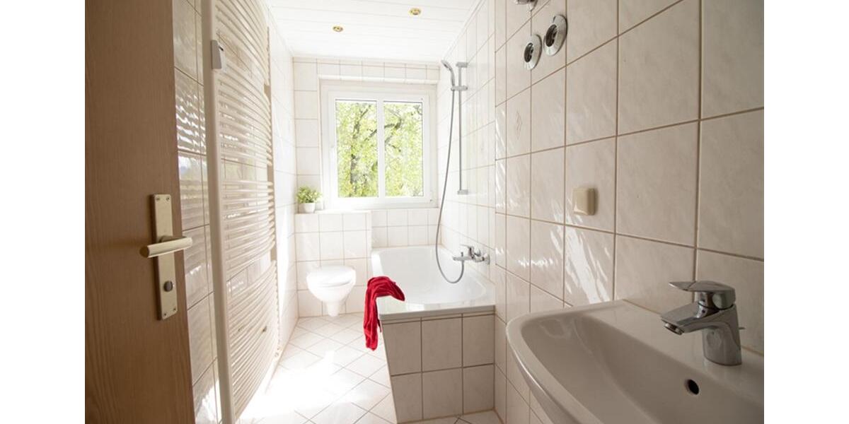 Etagenwohnung Schwarzenberg/Erzgebirge Erzgebirge - 2 Zimmer, 53 m&sup2;, 295&euro; | Angebot:25992540