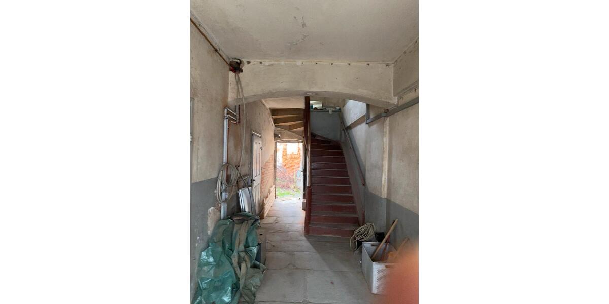 Reihenhaus Crimmitschau - 10 Zimmer, 200 m&sup2;, 25.000&euro; | Angebot:25648685