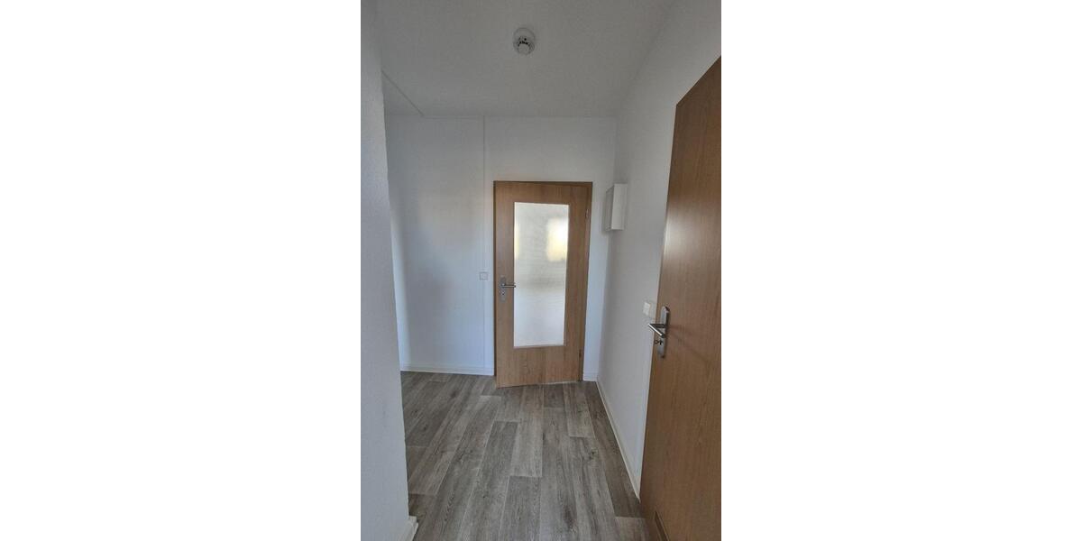 Etagenwohnung Hohenstein-Ernstthal Ernstthal - 3 Zimmer, 69 m&sup2;, 425&euro; | Angebot:24704363