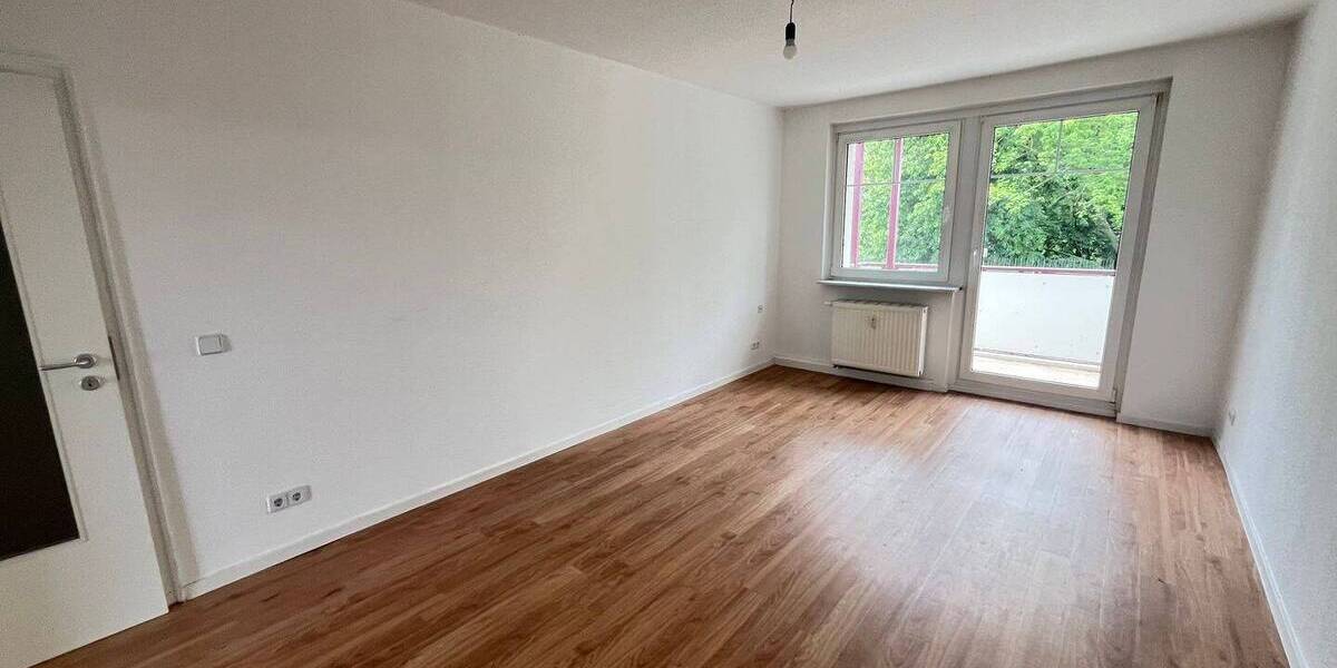 Etagenwohnung Zwickau Eckersbach - 3 Zimmer, 60 m&sup2;, 390&euro; | Angebot:26798543