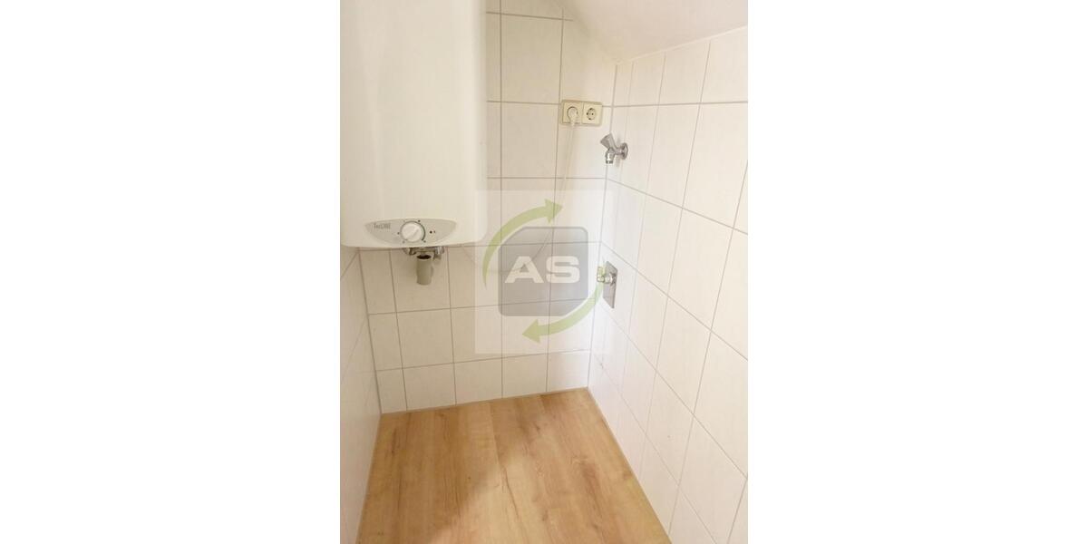 Dachgeschoßwohnung Reinsdorf - 2 Zimmer, 45 m&sup2;, 225&euro; | Angebot:22591376