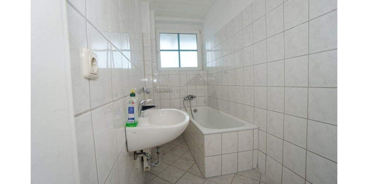 Etagenwohnung Zwickau Pölbitz - 2 Zimmer, 57 m&sup2;, 299&euro; | Angebot:25817384