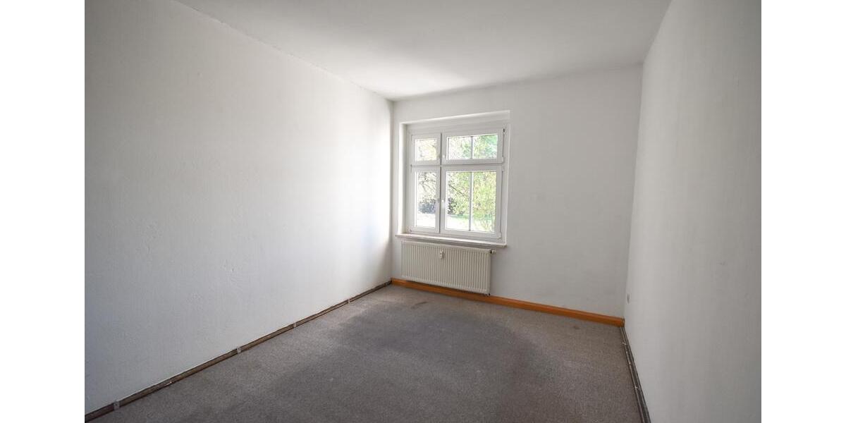 Etagenwohnung Zwickau Zwickau-Nord - 4 Zimmer, 103 m&sup2;, 300&euro; | Angebot:26578494