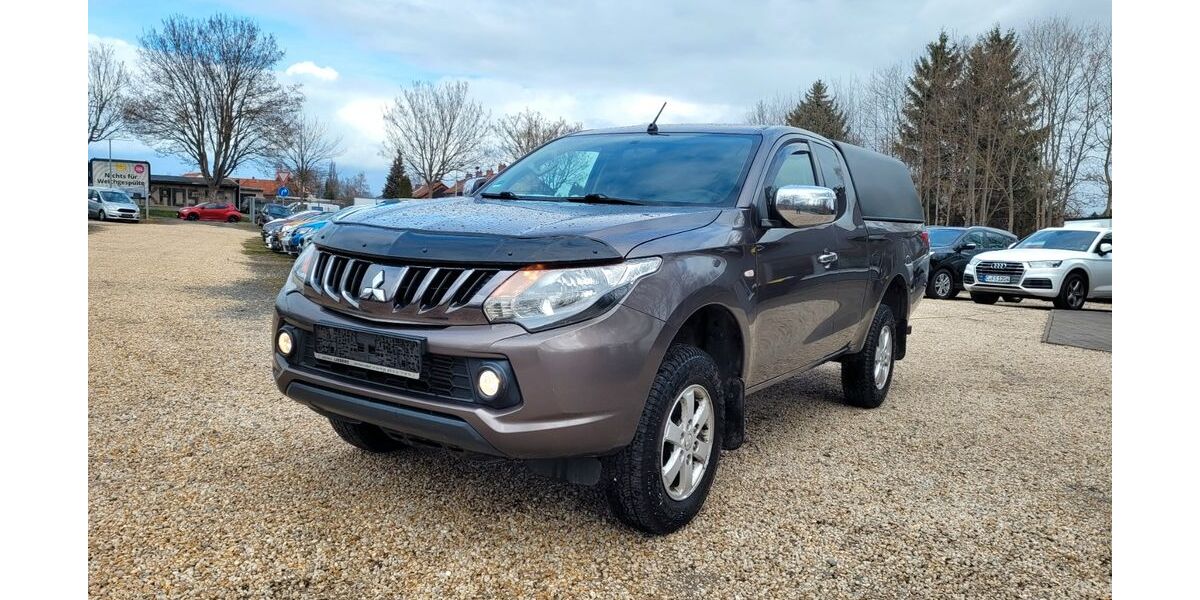 Mitsubishi L200 331.228 km 11.980 &euro; Zwickau 08056