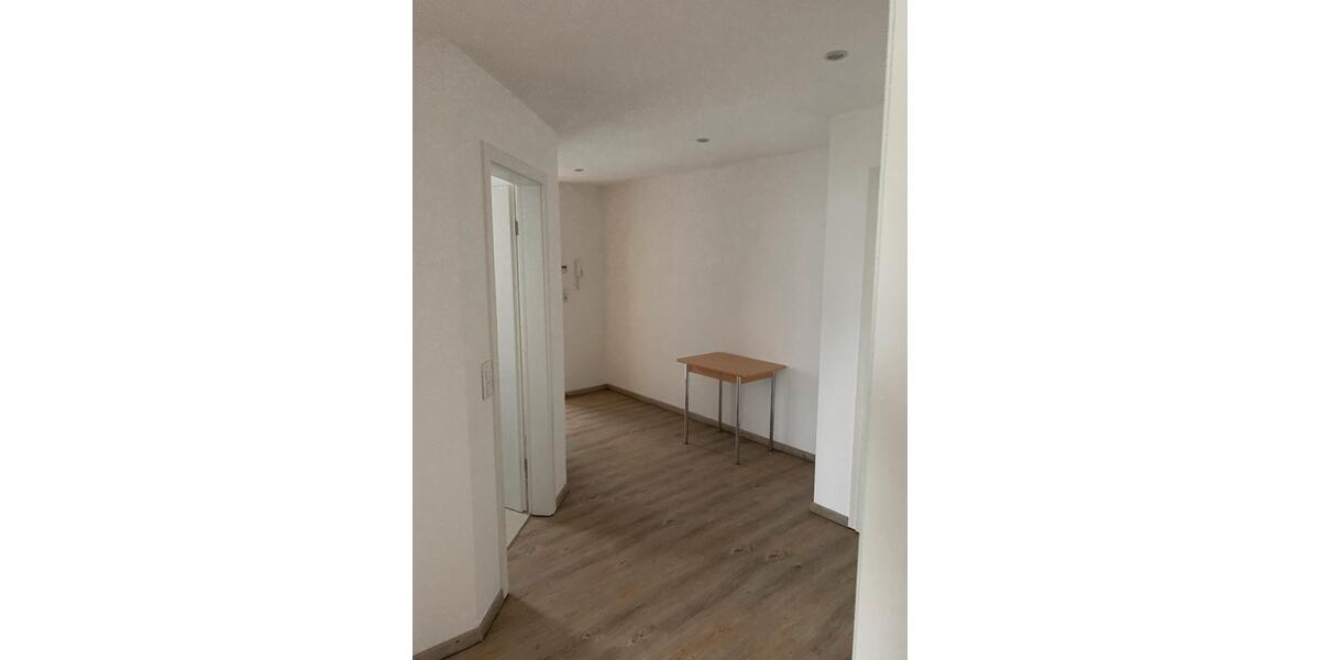Etagenwohnung Schmölln - 2.5 Zimmer, 58 m&sup2;, 551&euro; | Angebot:26028954
