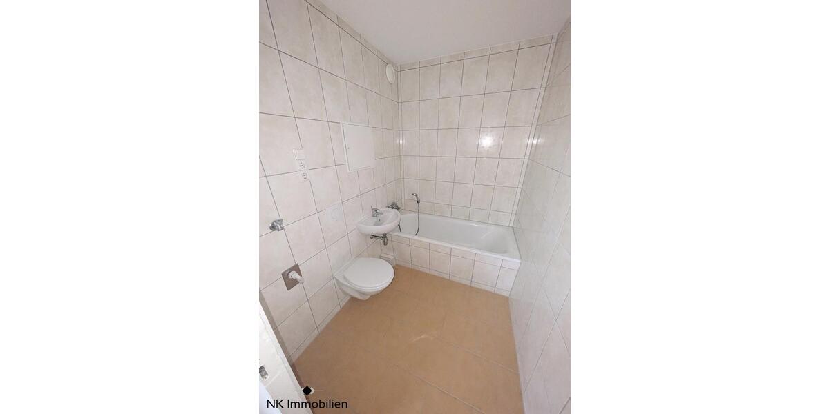 Etagenwohnung Limbach-Oberfrohna Oberfrohna - 1 Zimmer, 34 m&sup2;, 220&euro; | Angebot:26681042