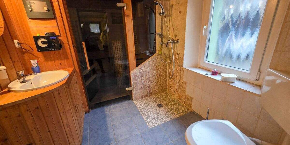 Mehrfamilienhaus, Wohnhaus Schneeberg Neustädtel - 1 Zimmer, 235 m&sup2;, 239.000&euro; | Angebot:25801778