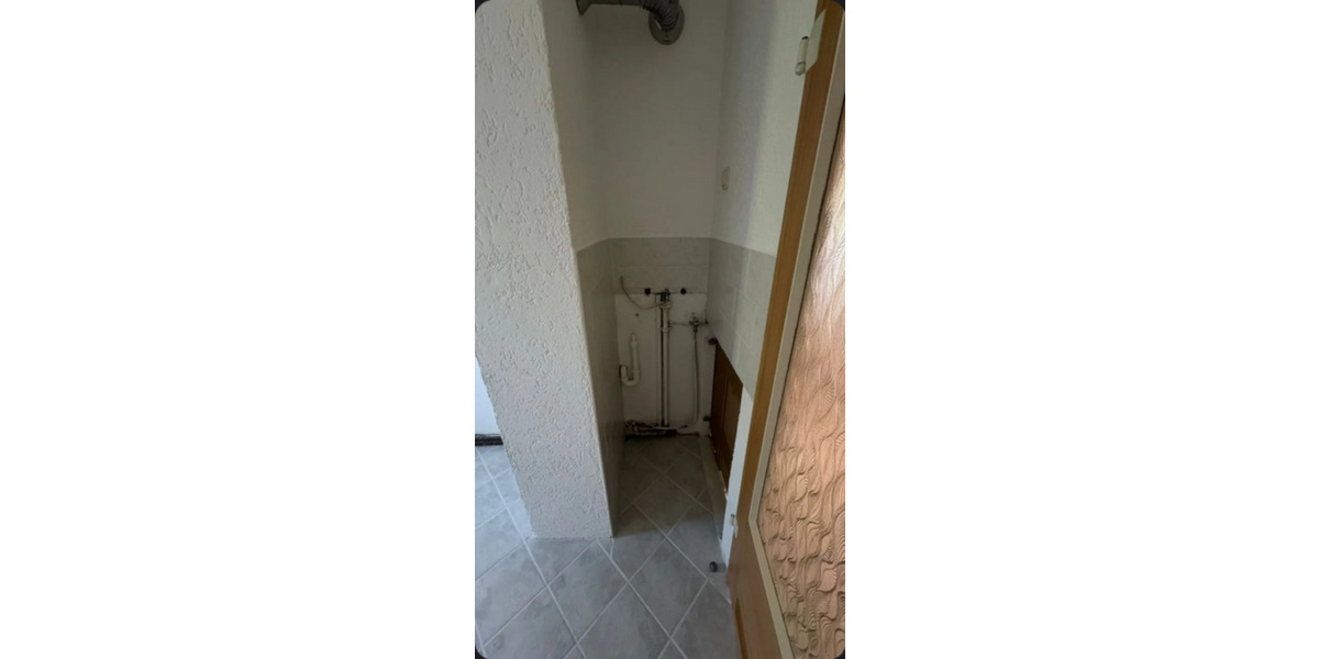 Etagenwohnung Rodewisch - 2 Zimmer, 46 m&sup2;, 260&euro; | Angebot:23091048