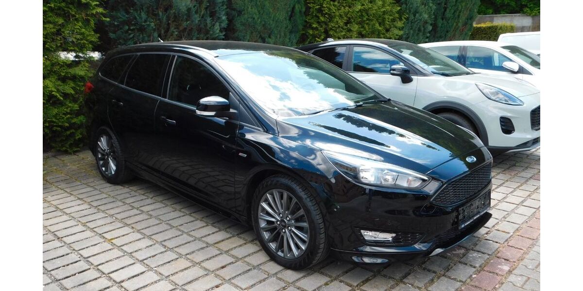 Ford Focus 47.255 km 11.700 &euro; Zwickau 08064
