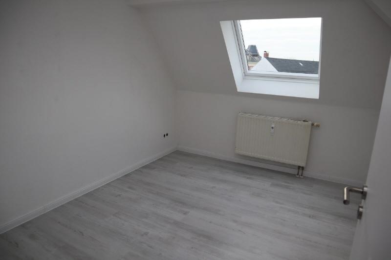 Dachgeschoßwohnung Zwickau Zwickau-West - 3 Zimmer, 60 m&sup2;, 372&euro; | Angebot:23847516