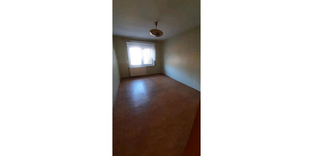 Einfamilienhaus Zwönitz - 4 Zimmer, 90 m&sup2;, 140.000&euro; | Angebot:25475864