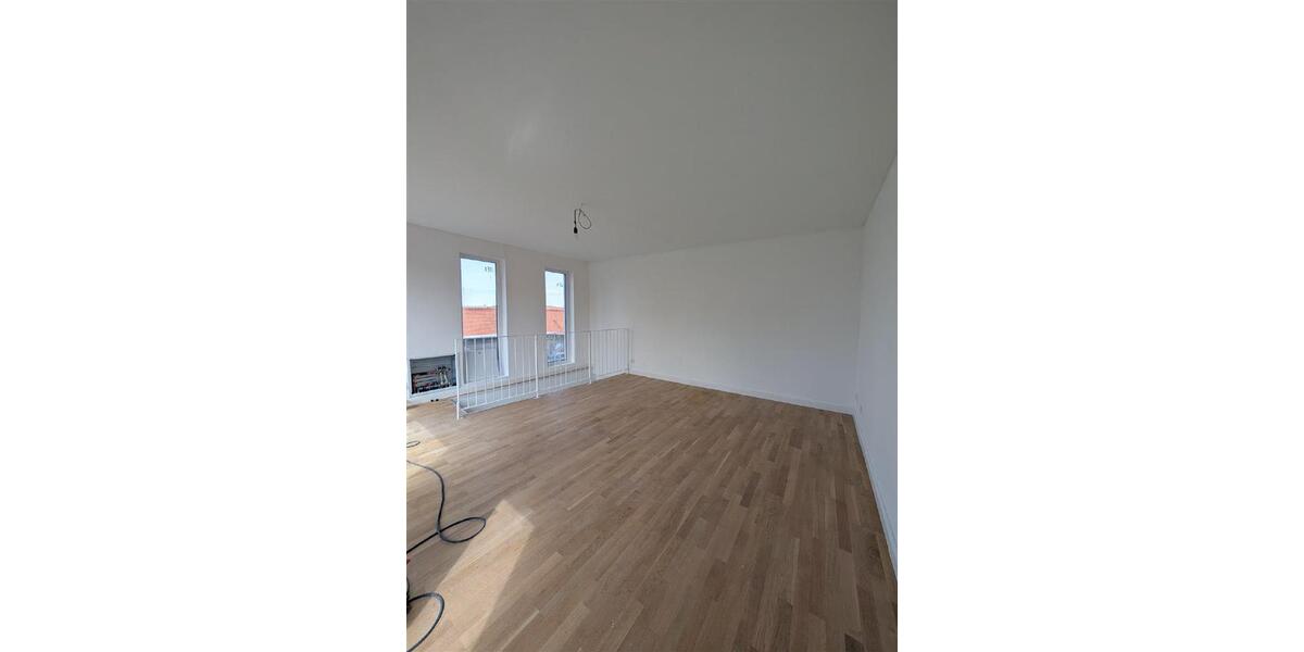 Maisonettenwohnung Zwickau - 5 Zimmer, 175 m&sup2;, 1.300&euro; | Angebot:26621738