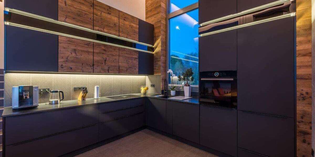 Luxuriöse und moderne Bauhausvilla als Praxis oder Bürohaus - Gewerbeobjekt Schneeberg | Angebot:26001542