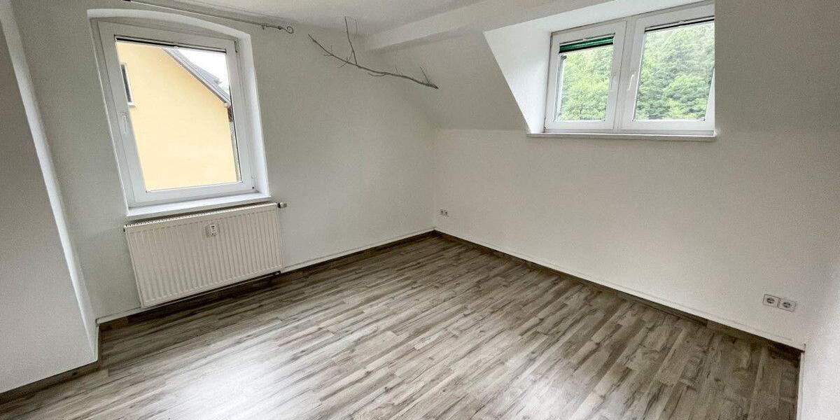 Etagenwohnung Aue Neudörfel - 2 Zimmer, 48 m&sup2;, 275&euro; | Angebot:25801742