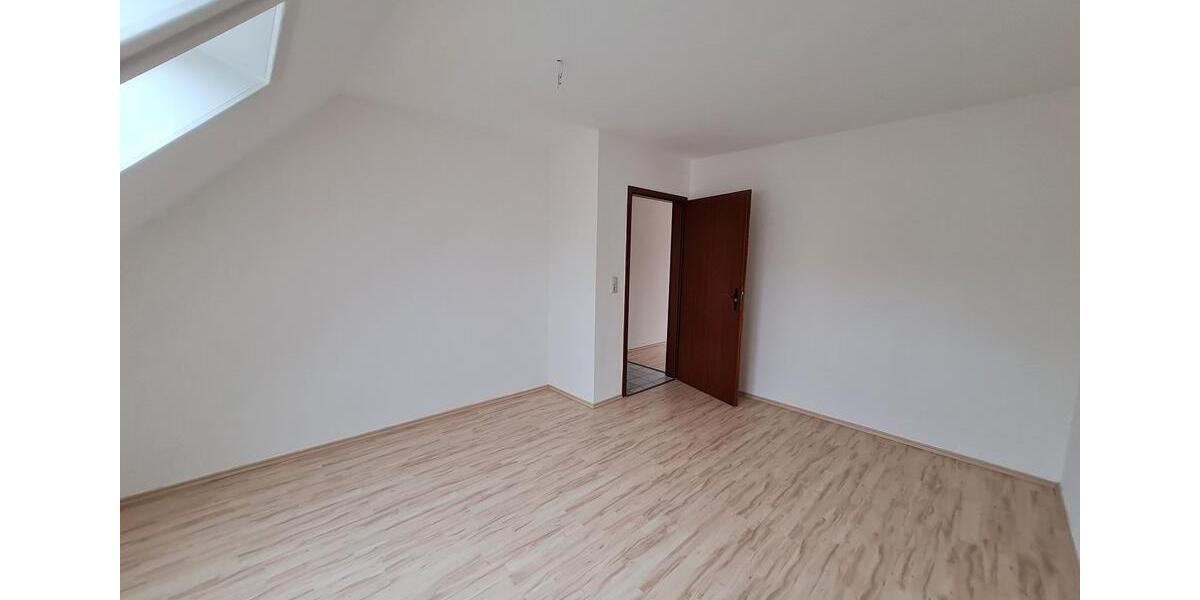 Etagenwohnung Glauchau - 2 Zimmer, 48 m&sup2;, 49.500&euro; | Angebot:24975976