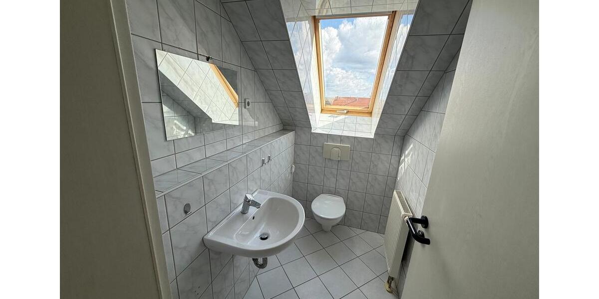 Dachgeschoßwohnung Zwickau Zwickau-Nord - 3 Zimmer, 99 m&sup2;, 620&euro; | Angebot:25753769