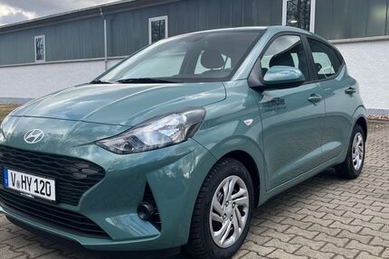 Hyundai i10 3.000 km 17.578 &euro; Auerbach 08209