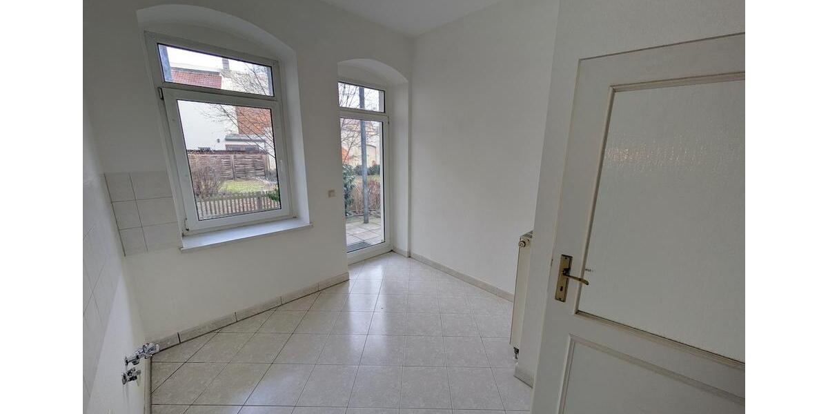 Erdgeschoßwohnung Zwickau - 3 Zimmer, 65 m&sup2;, 400&euro; | Angebot:25945705
