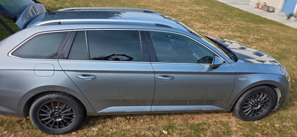 Skoda Superb 118.500 km 19.499 &euro; Lengenfeld 08485