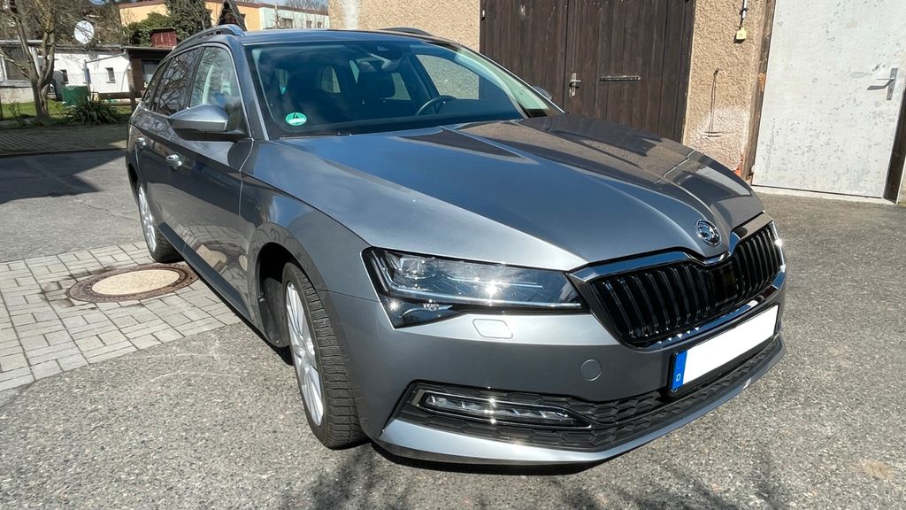 Skoda Superb 94.000 km 19.700 &euro; Hohenstein-Ernstthal 09337