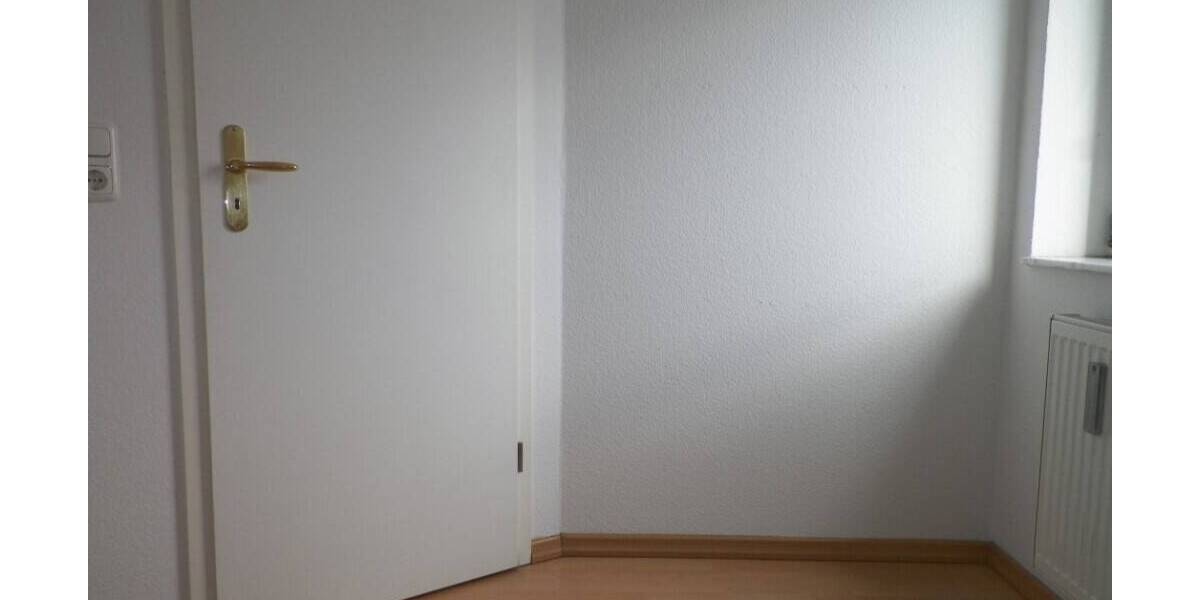 Etagenwohnung Zwickau-Innenstadt Innenstadt - 3 Zimmer, 102 m&sup2;, 650&euro; | Angebot:25797459