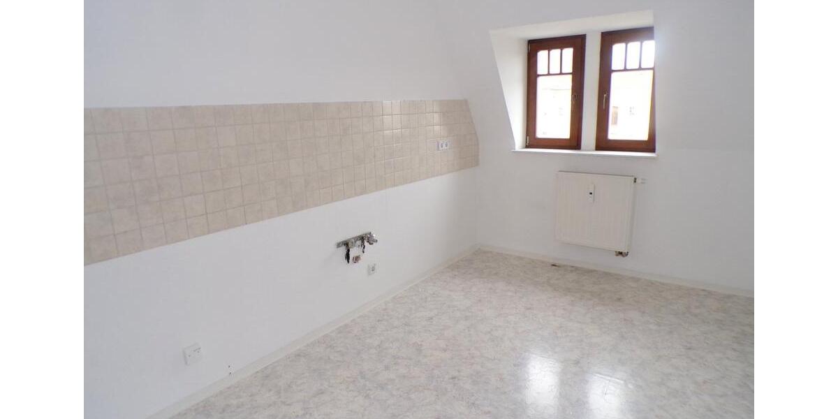 Etagenwohnung Werdau - 2 Zimmer, 67 m&sup2;, 380&euro; | Angebot:25249794